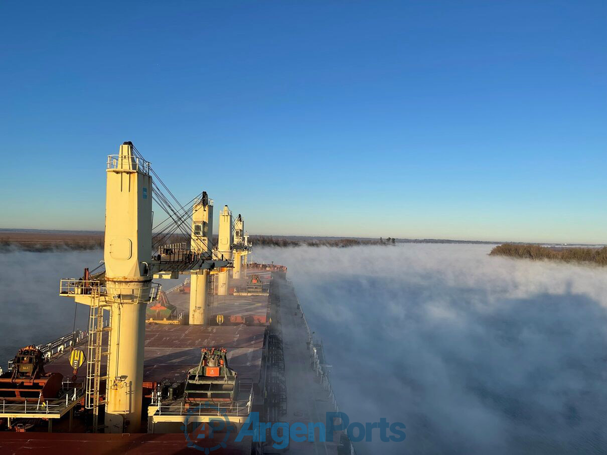 niebla buque rio paraná